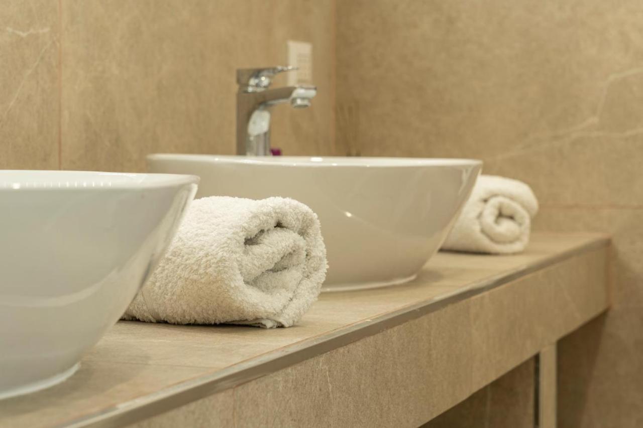 Via Hayez, 3 - Eleganza E Relax Mailand
